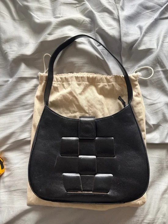 Hereu Bauza Black Leather Structured Shoulder Bag with Woven Front Detail - Picture 1 of 16